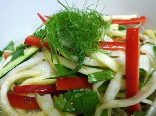 Cold-Fennel-and-Zucchini-Noodle-Side-Salad